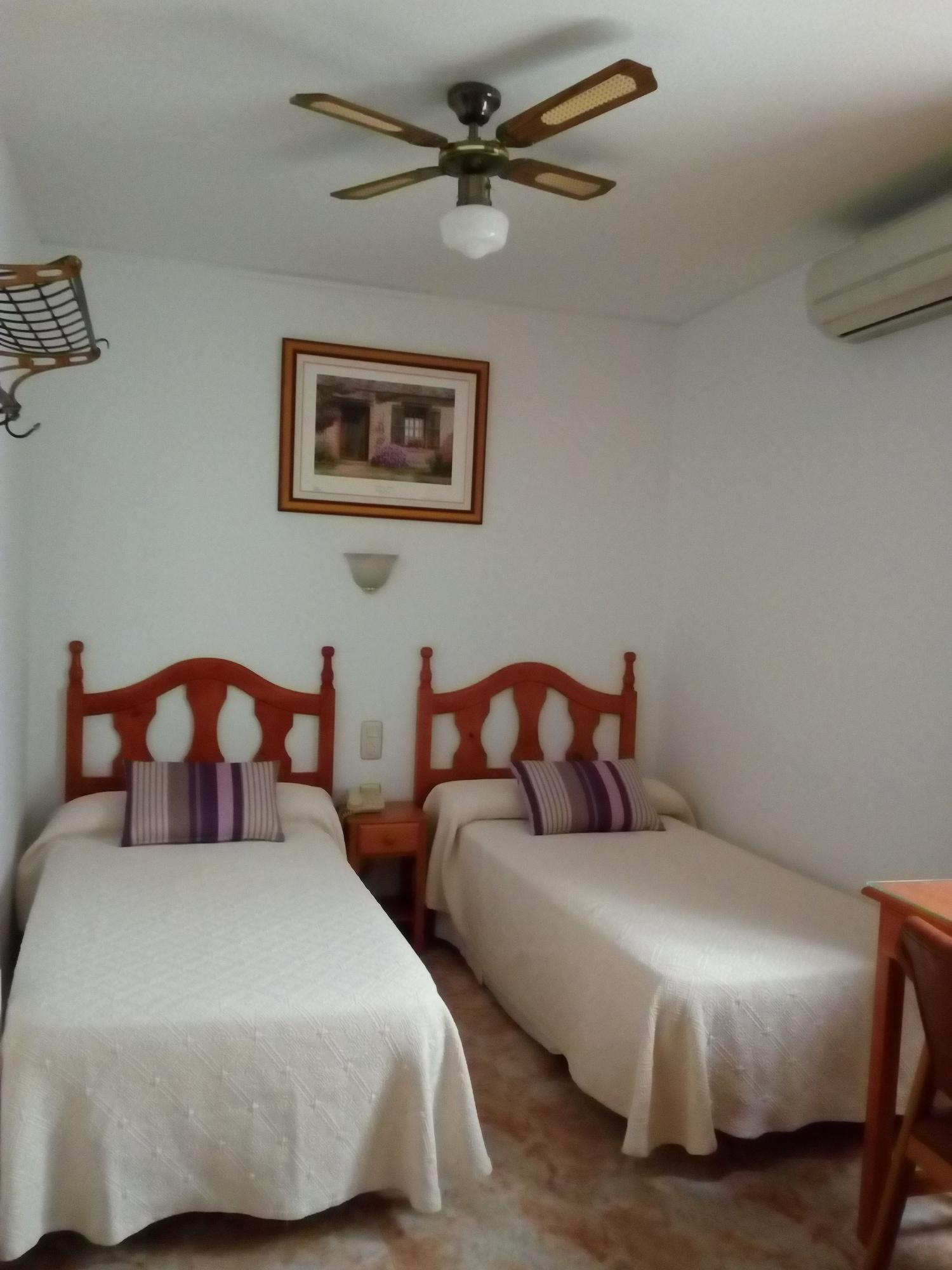 Hostal Rural Montual Los Baños Esterno foto