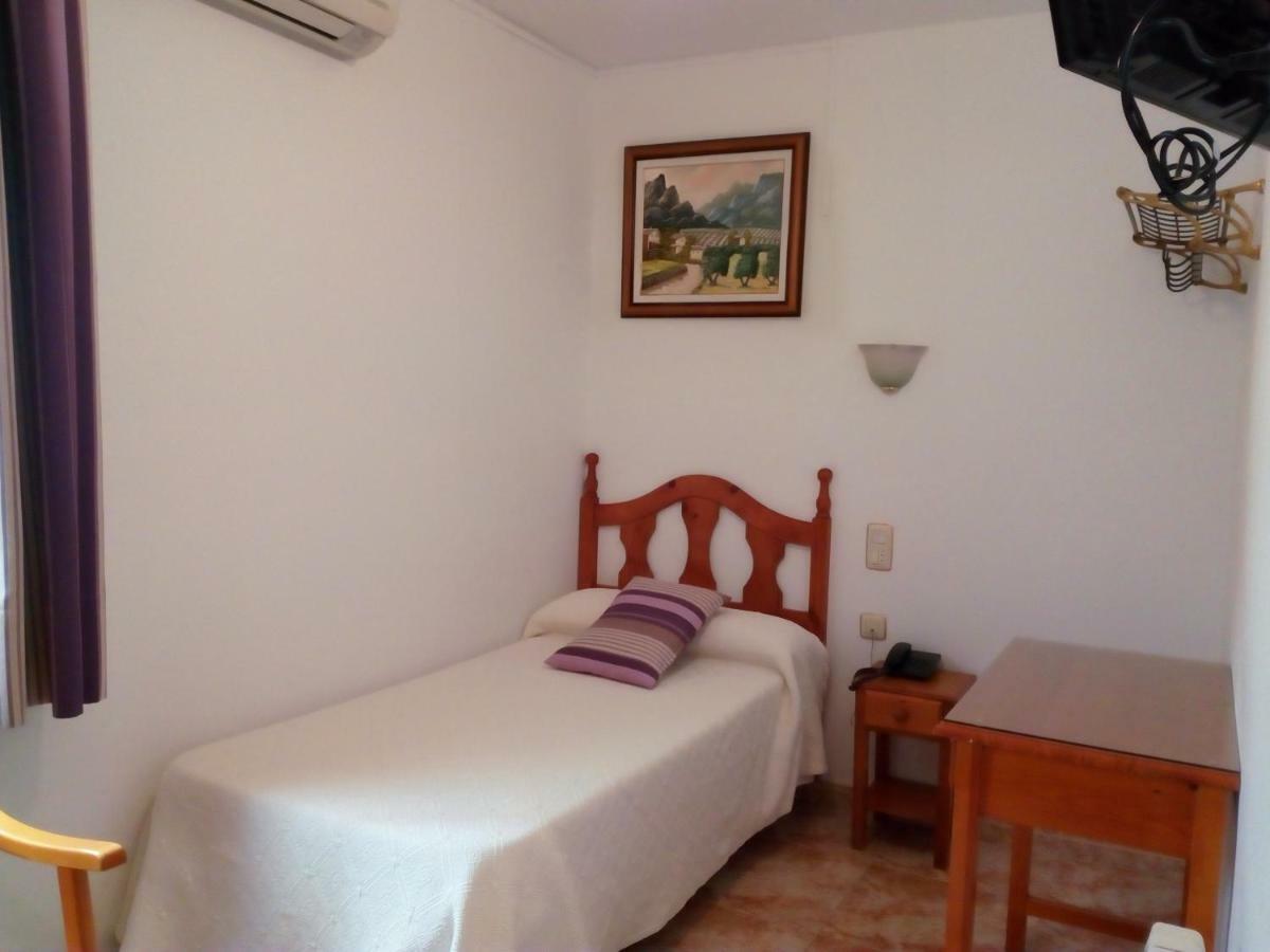 Hostal Rural Montual Los Baños Esterno foto